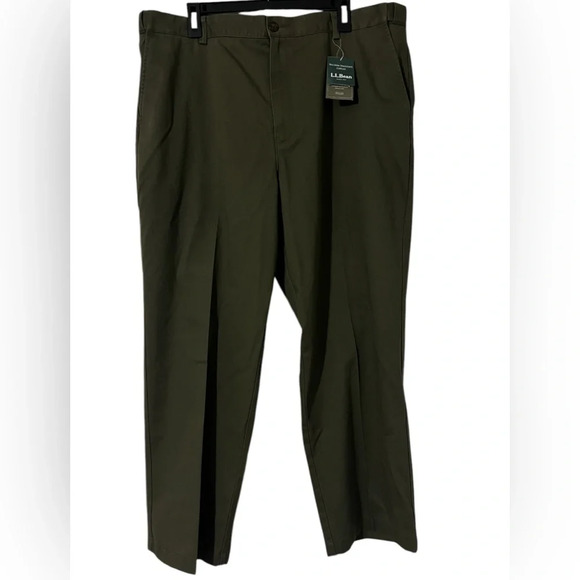 NWT LL Bean Men's Wrinkle-Free Chinos Hidden Comfort - Picture 1 of 8